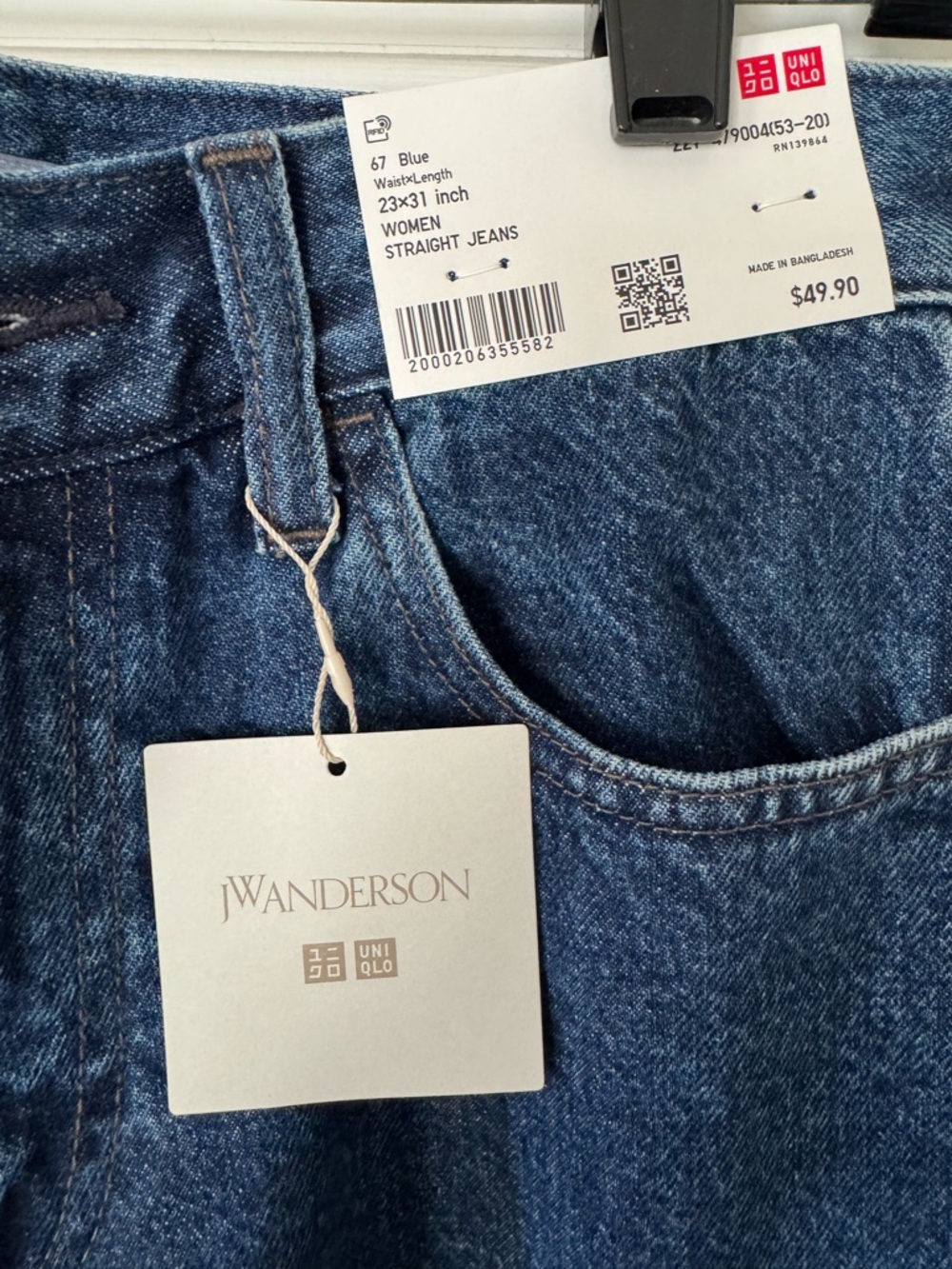 Uniqlo x JW ANDERSON Straight Jeans NWT sz 23 - Picture 2 of 2